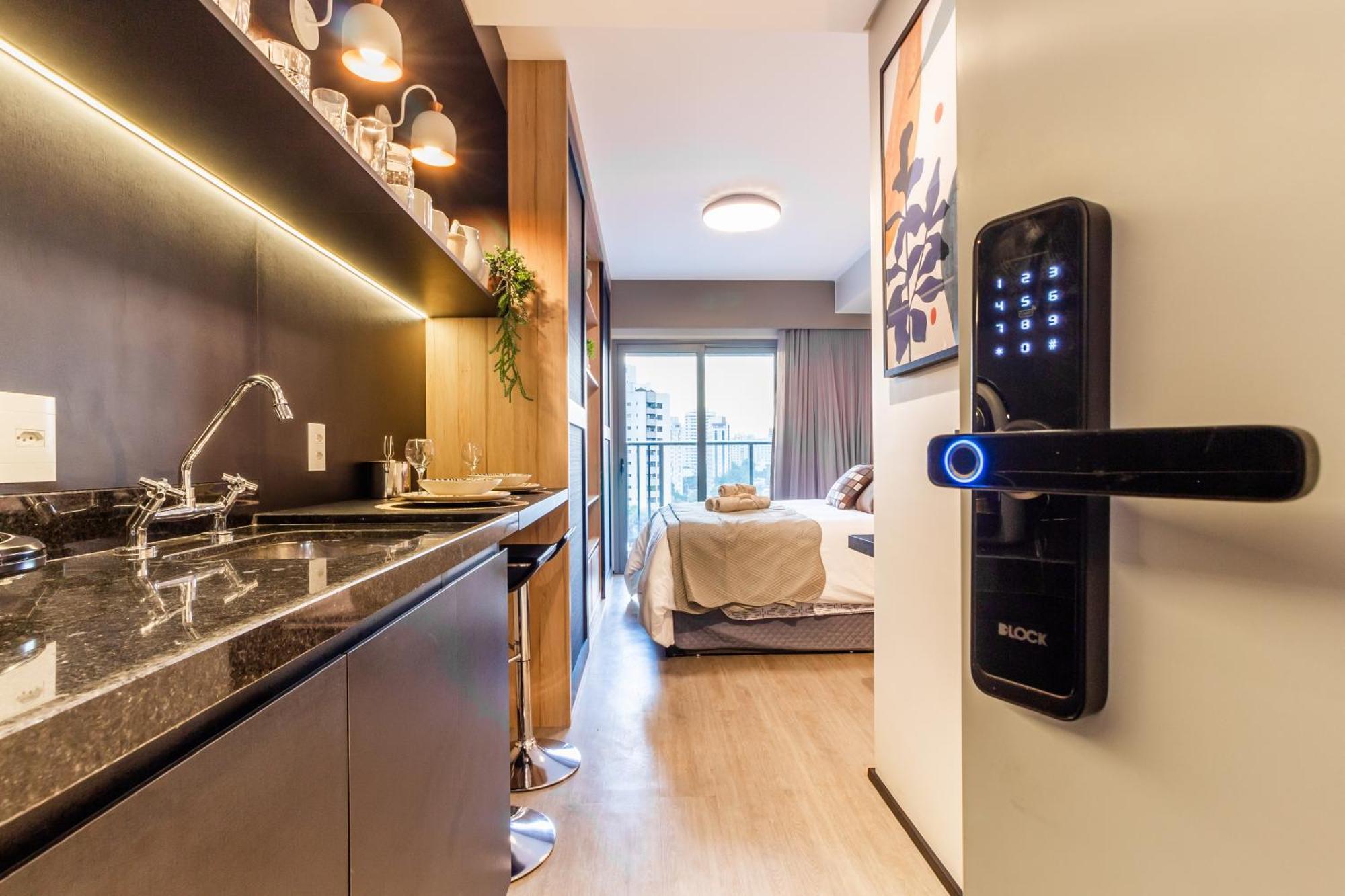 Studios No Melhor Ponto De Moema Garagem Lazer E Metro Perto Wifi Gratis Сан-Пауло Экстерьер фото